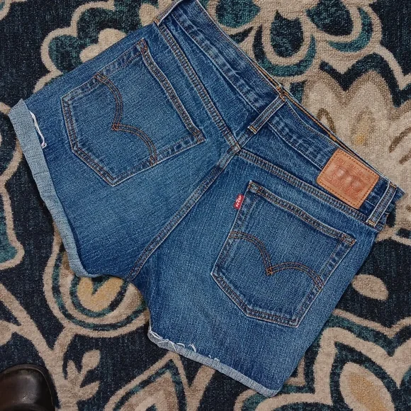 Levi's white oak cone denim high rise denim shorts womens sz 31 - Picture 5 of 10